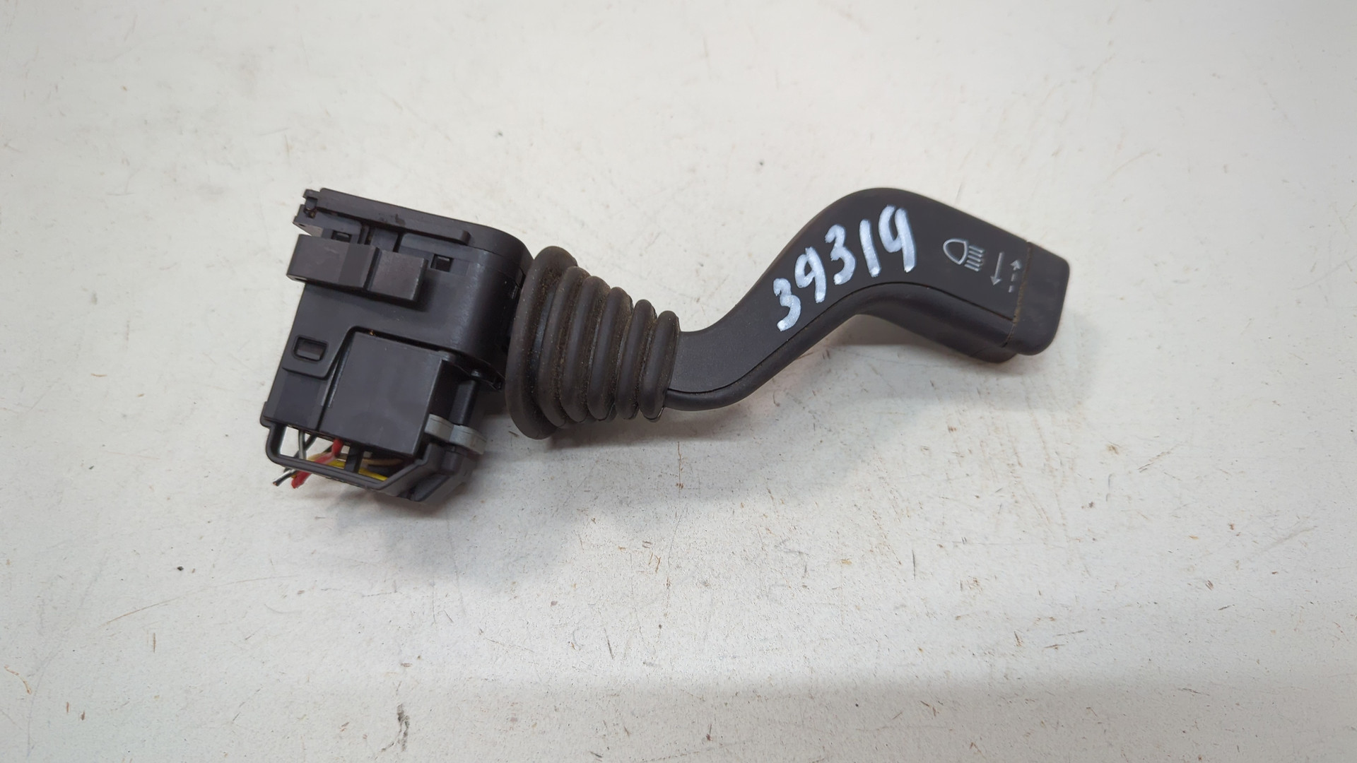 Переключатель поворотов подрулевой