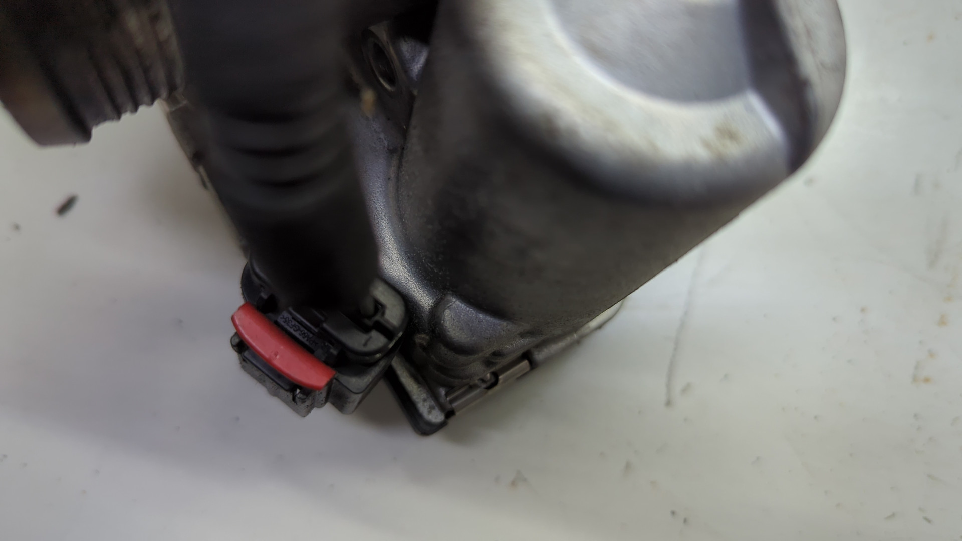 Заслонка дроссельная электрическая