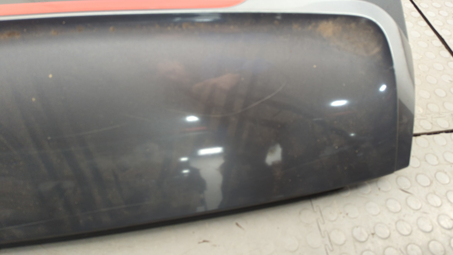 Дверь багажника