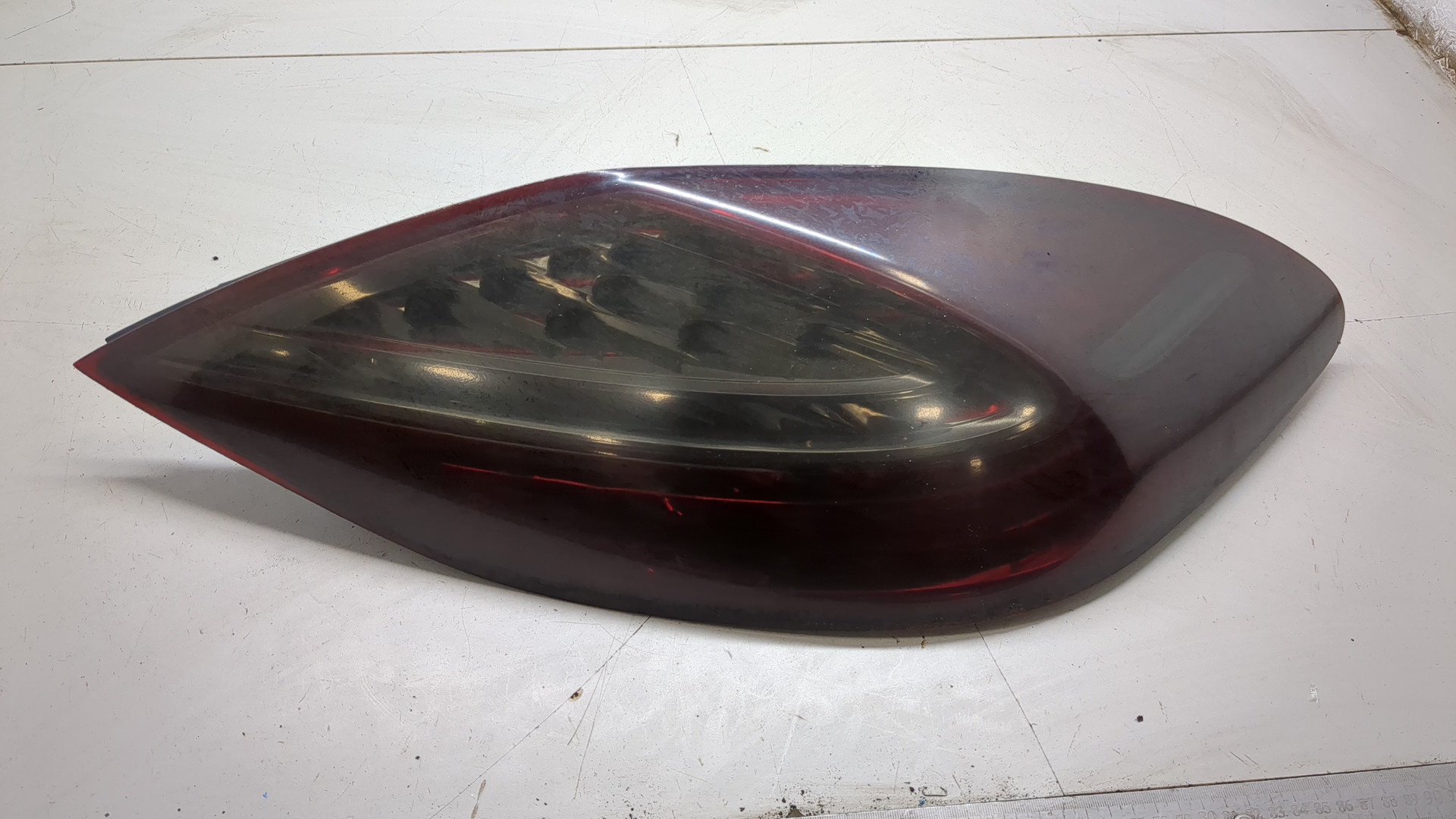 Фонарь задний левый