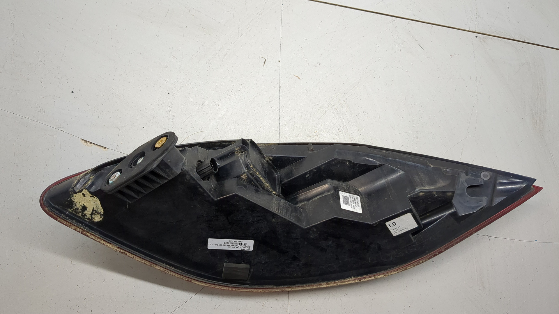 Фонарь задний левый