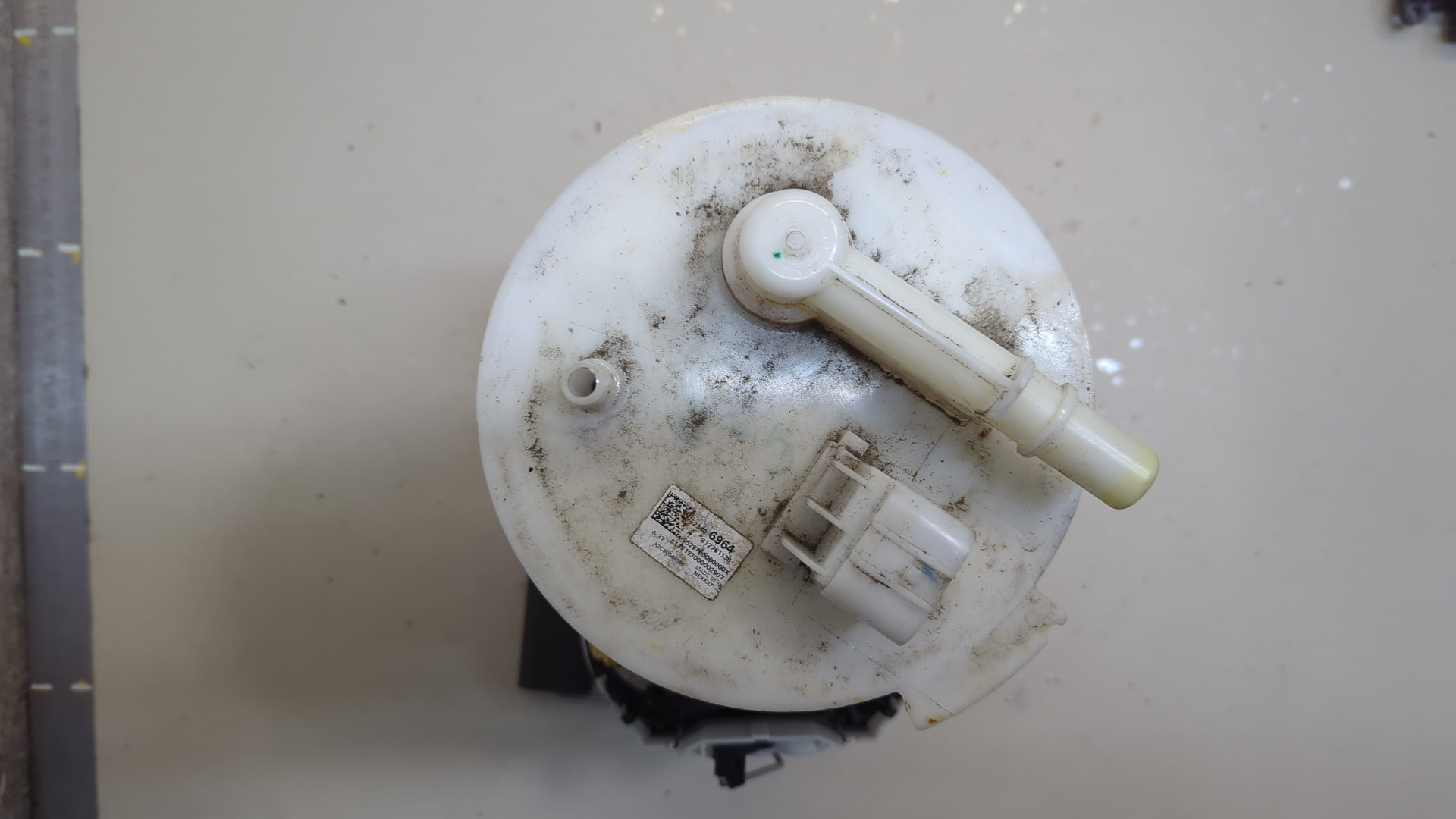 Насос топливный электрический