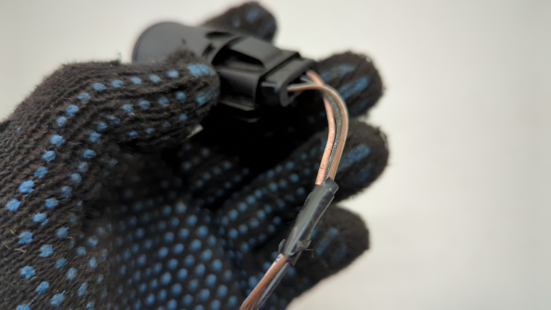 Кнопка запуска двигателя