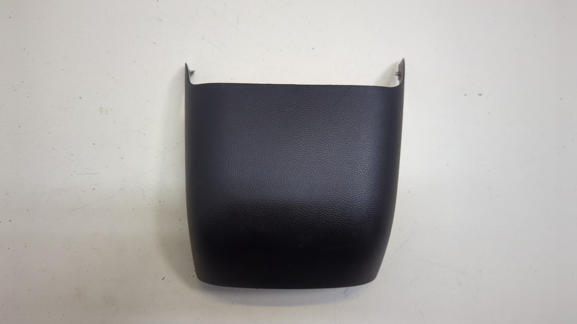 Кожух рулевой колонки