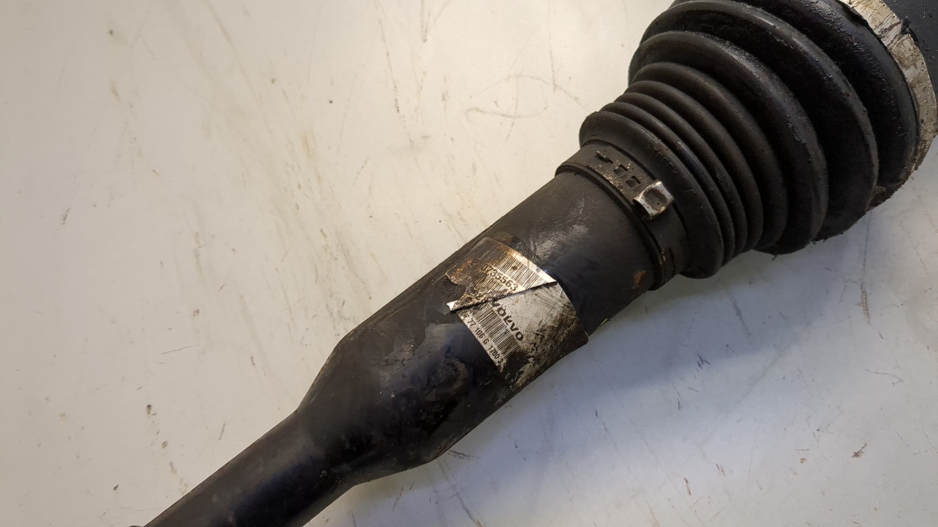 Полуось передняя правая