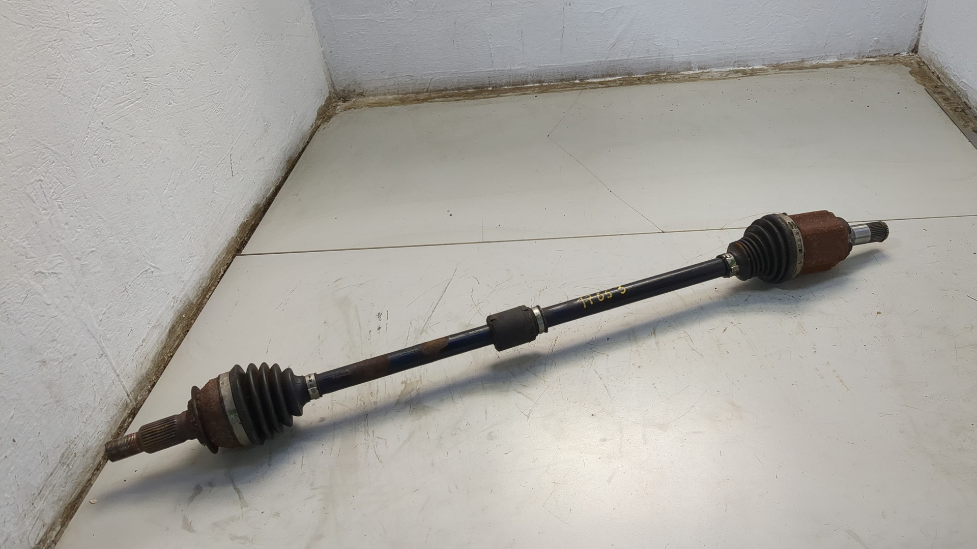 Полуось передняя правая