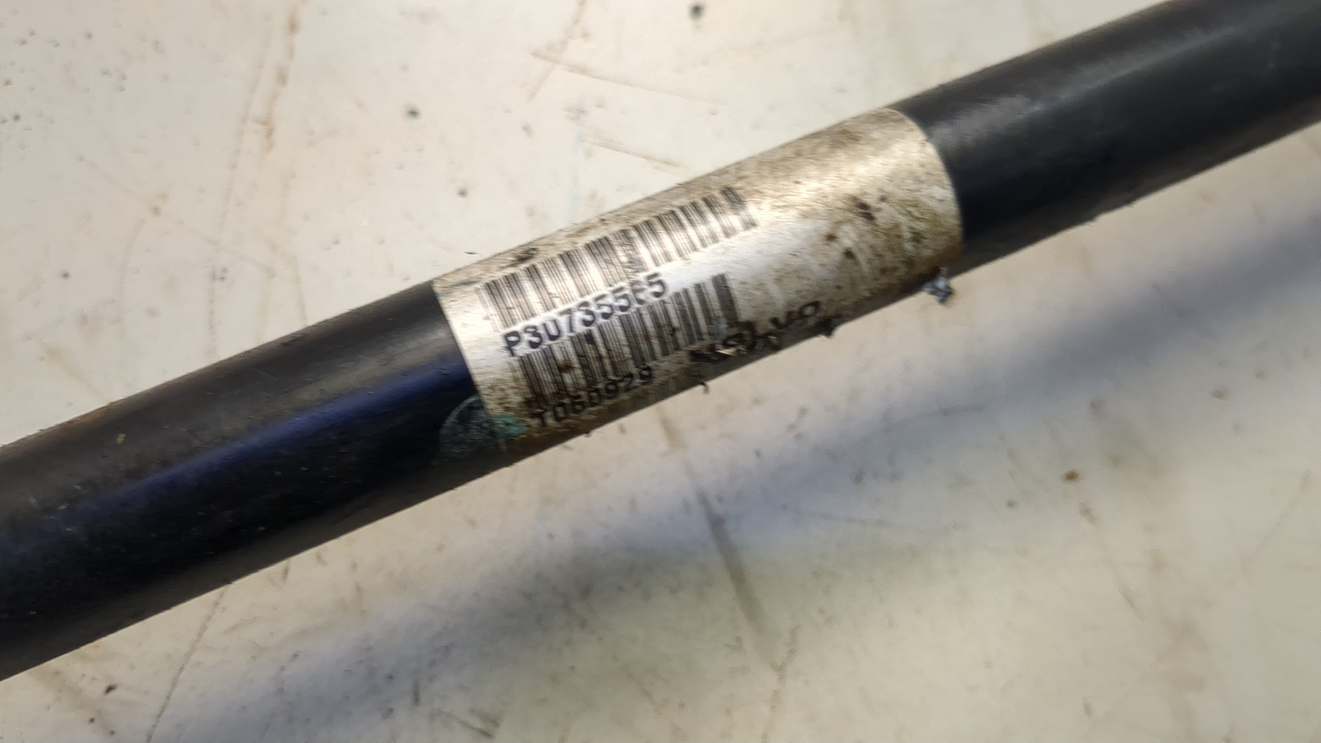 Полуось задняя правая