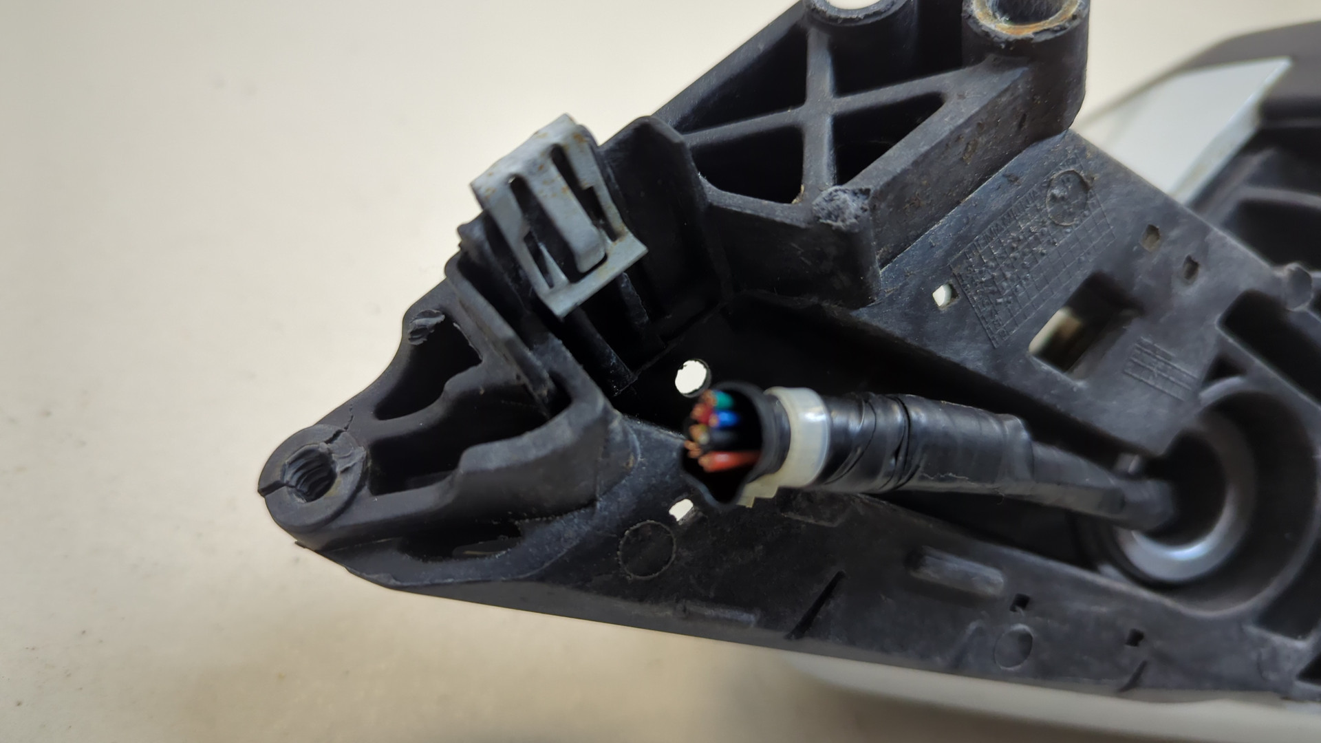 Зеркало правое электрическое