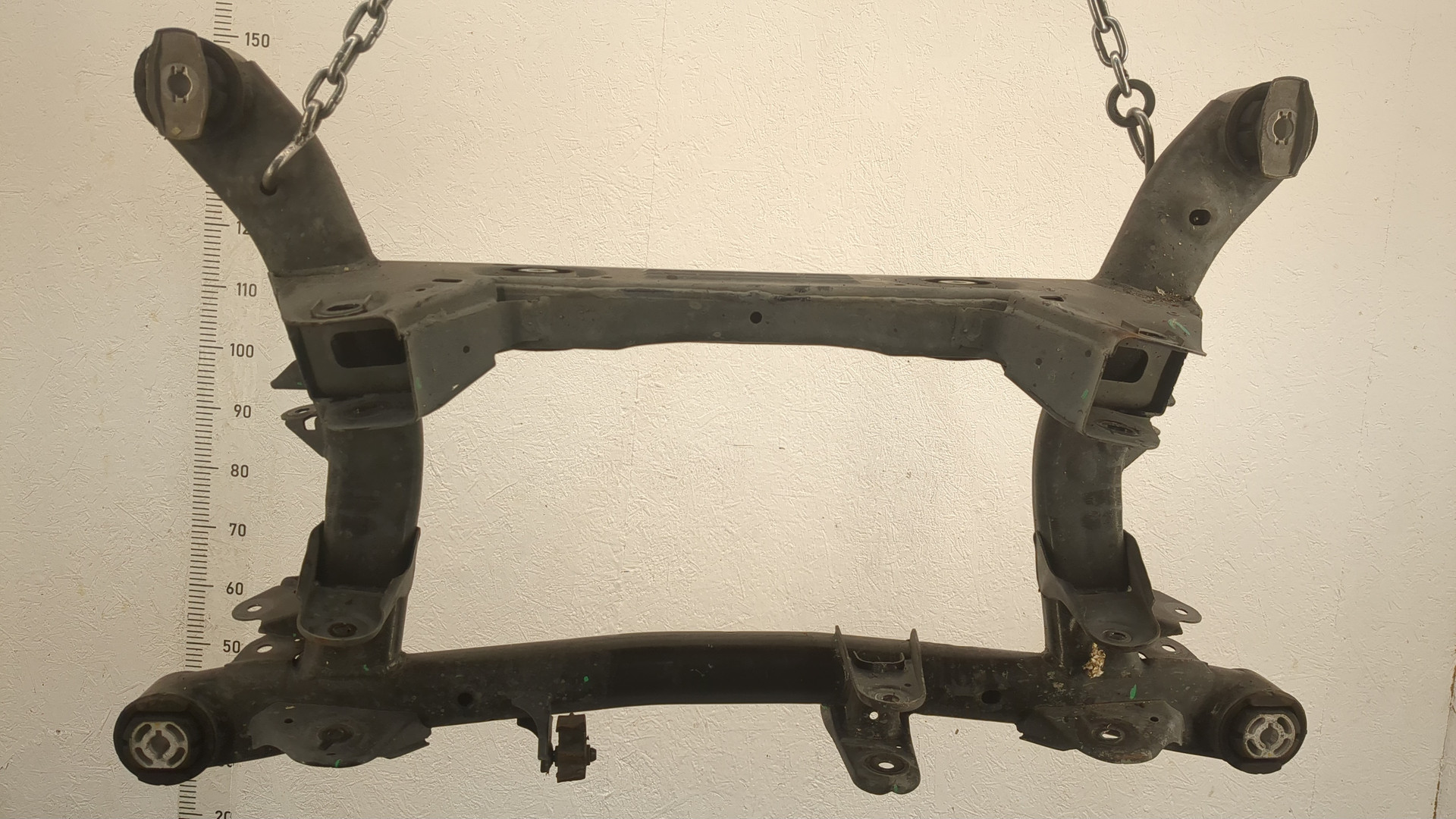 Балка задняя