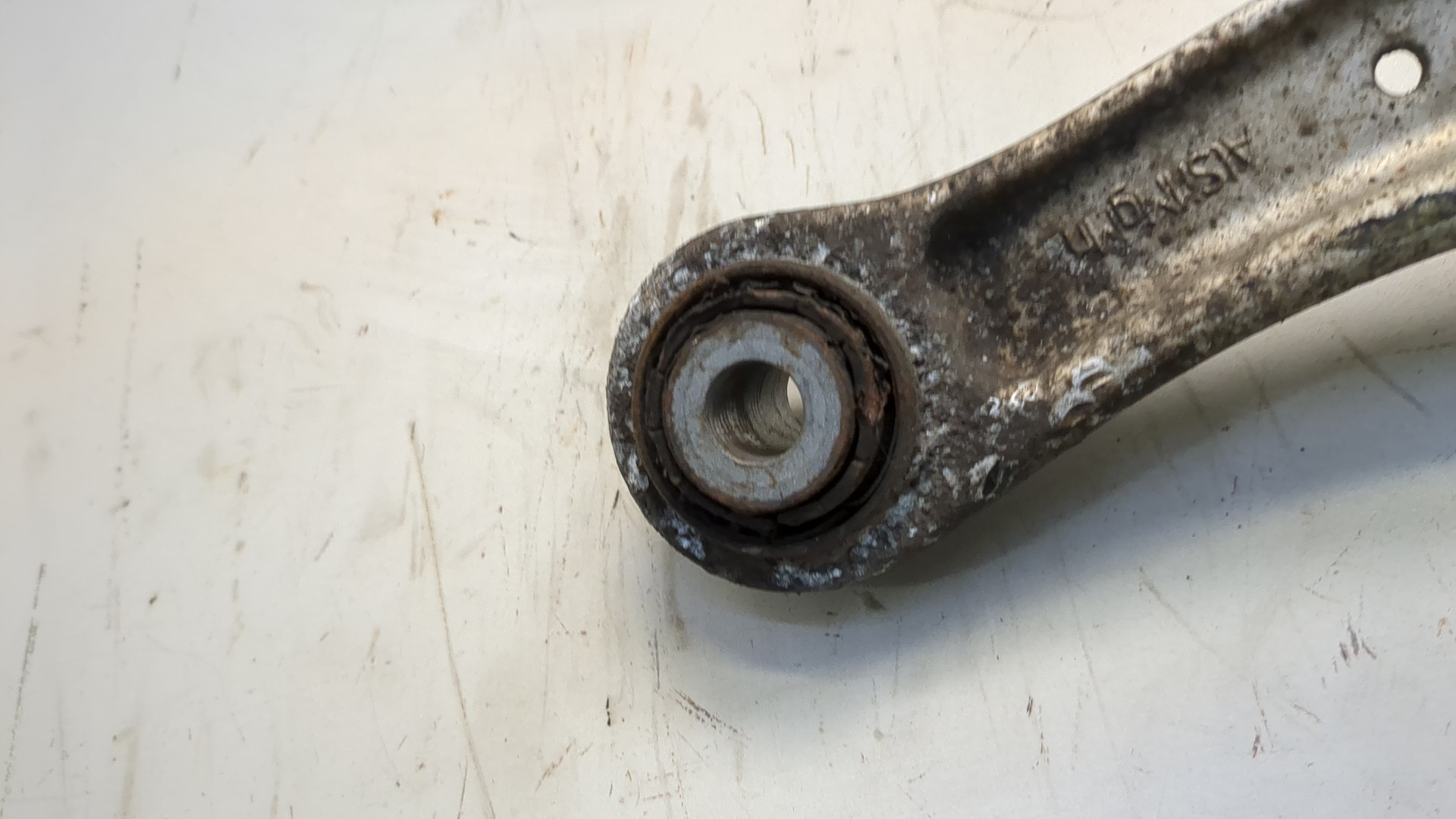 Рычаг задний