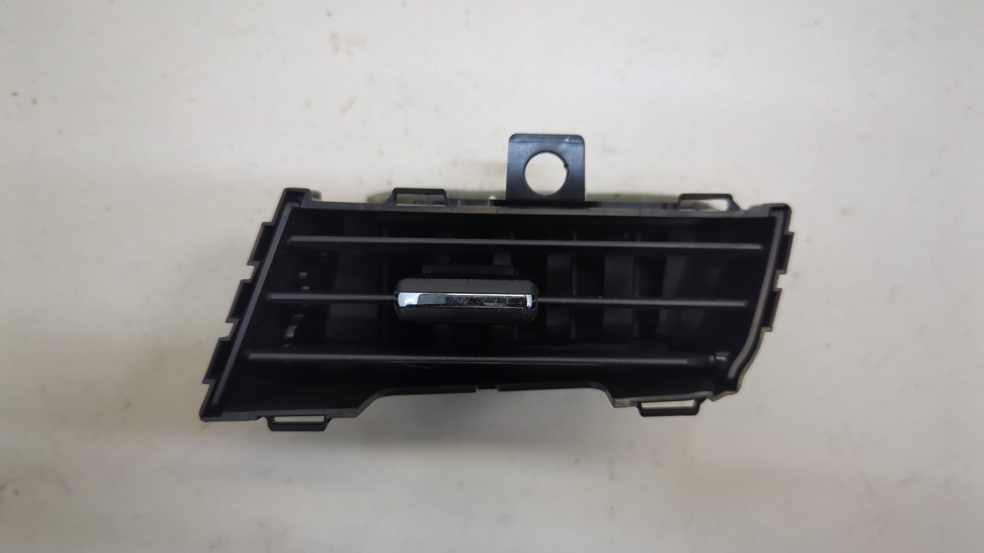 Дефлектор воздушный