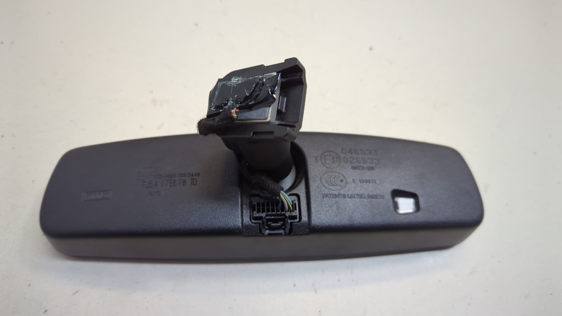 Зеркало заднего вида