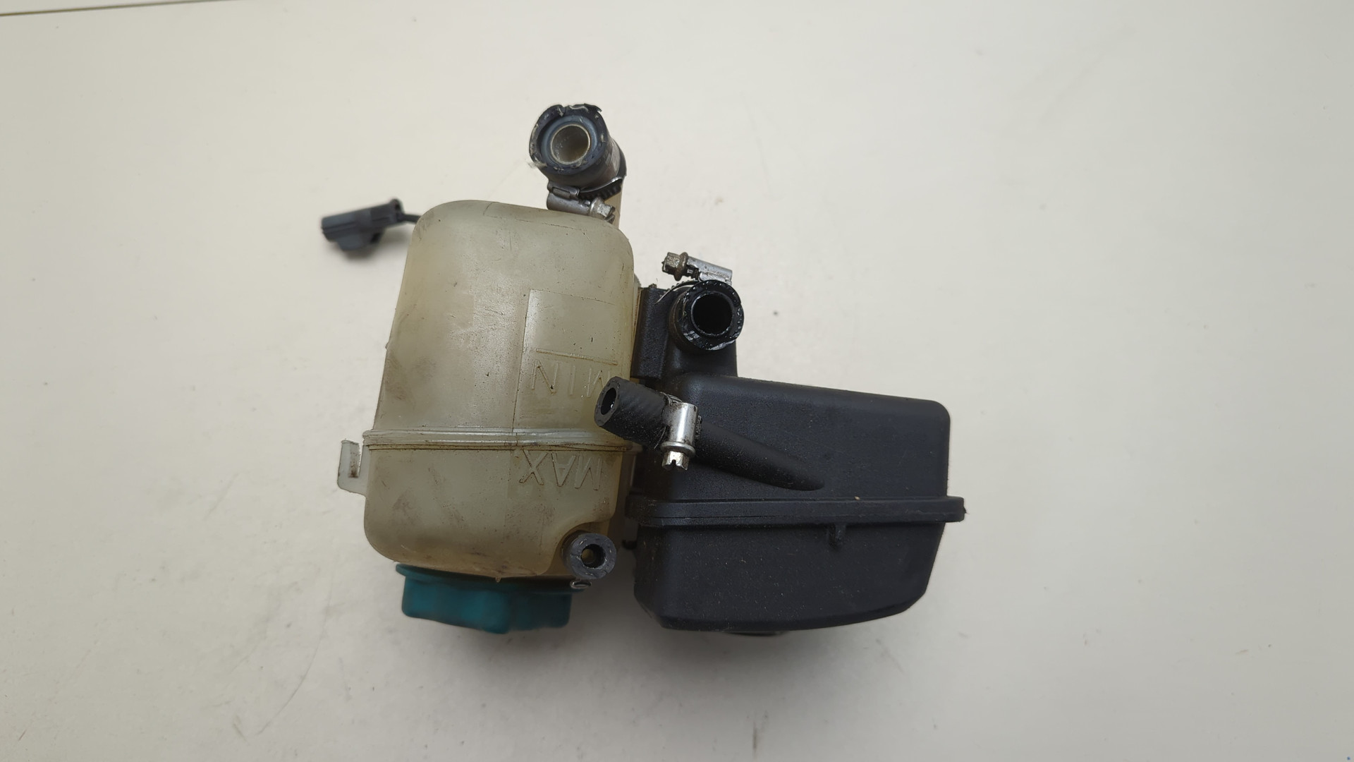 Бачок расширительный