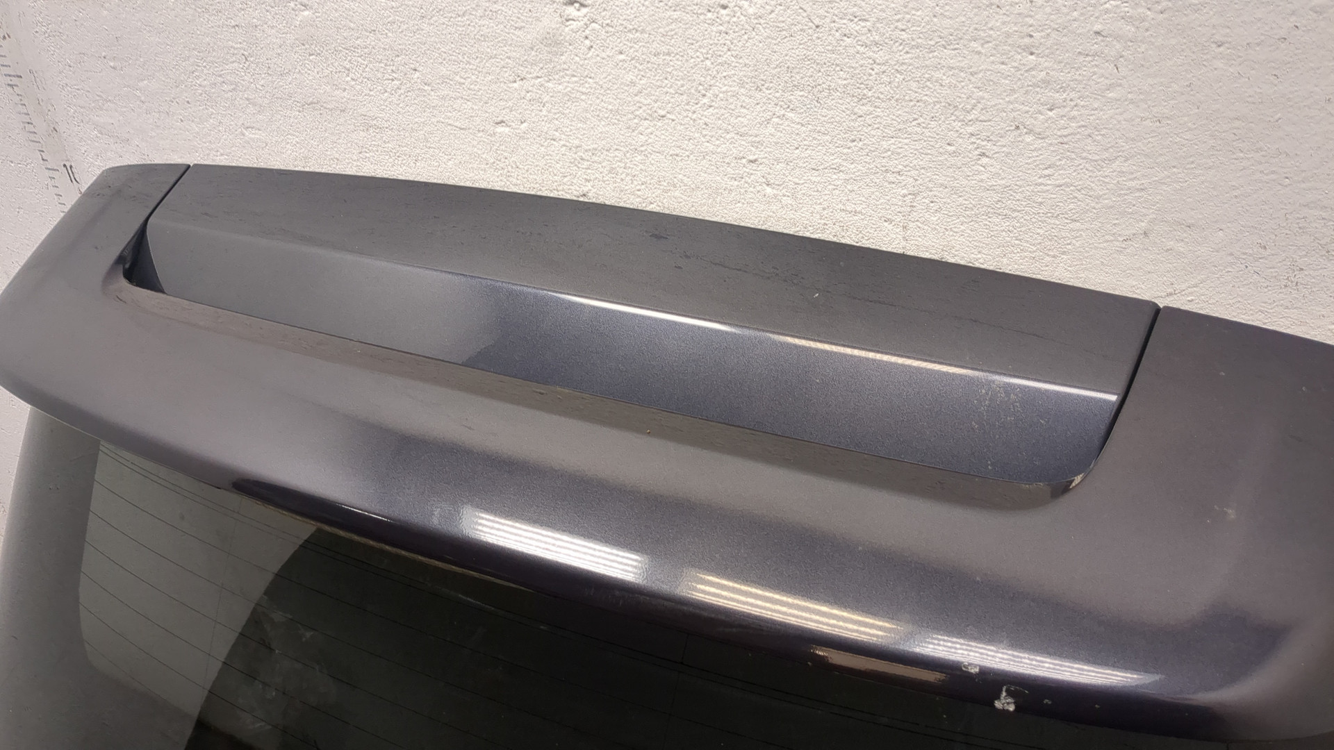 Дверь багажника