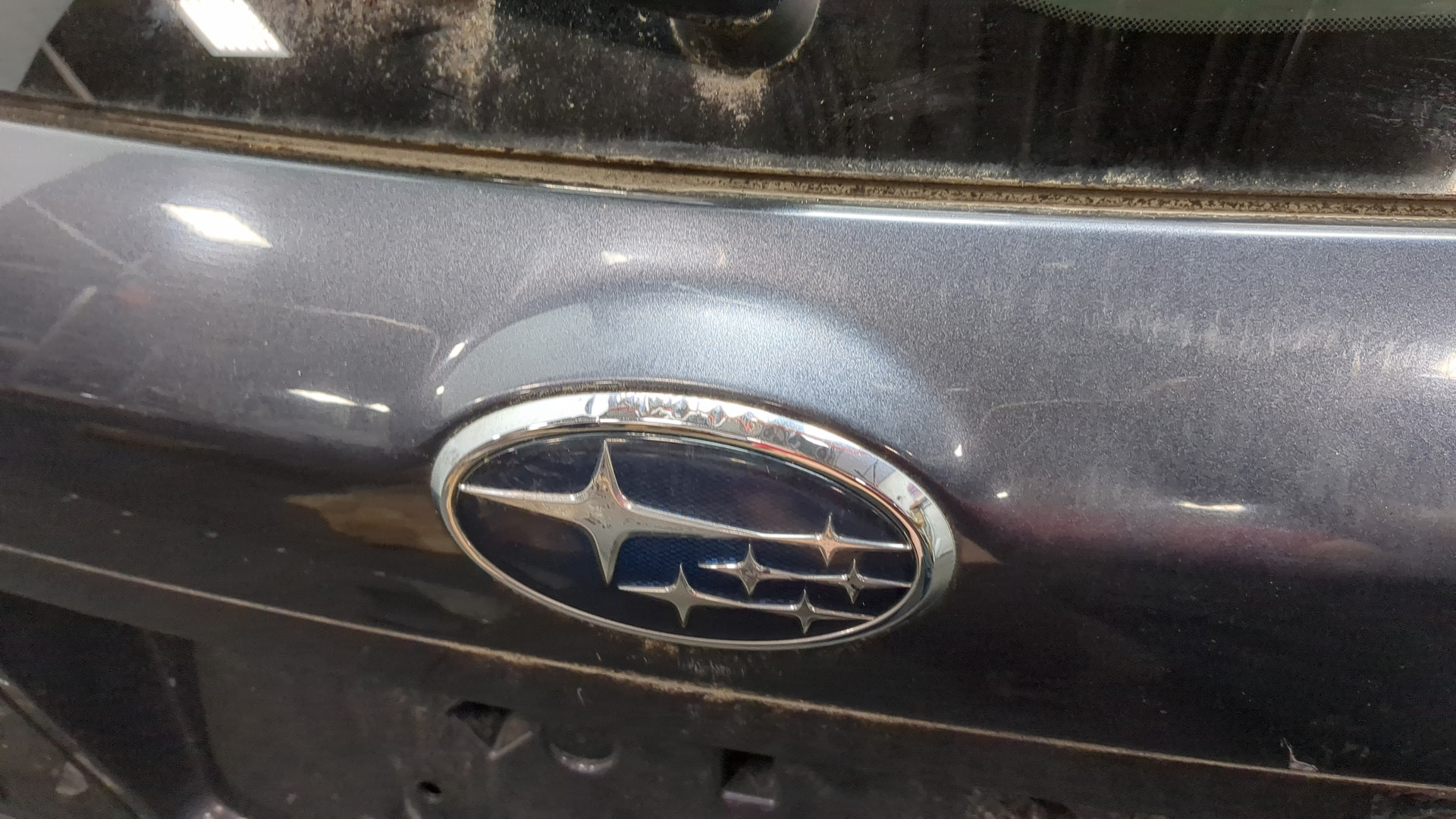 Дверь багажника