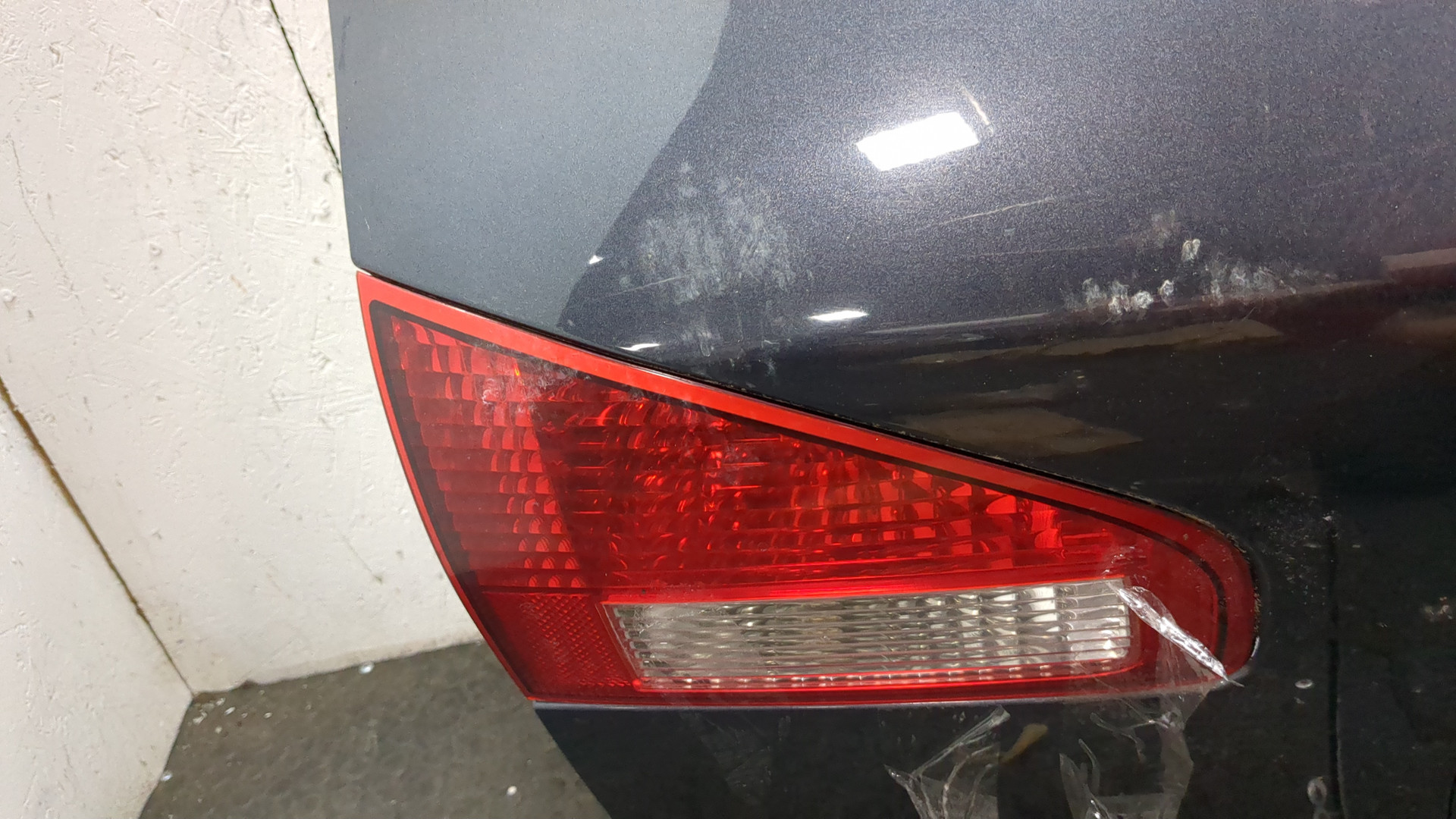 Дверь багажника