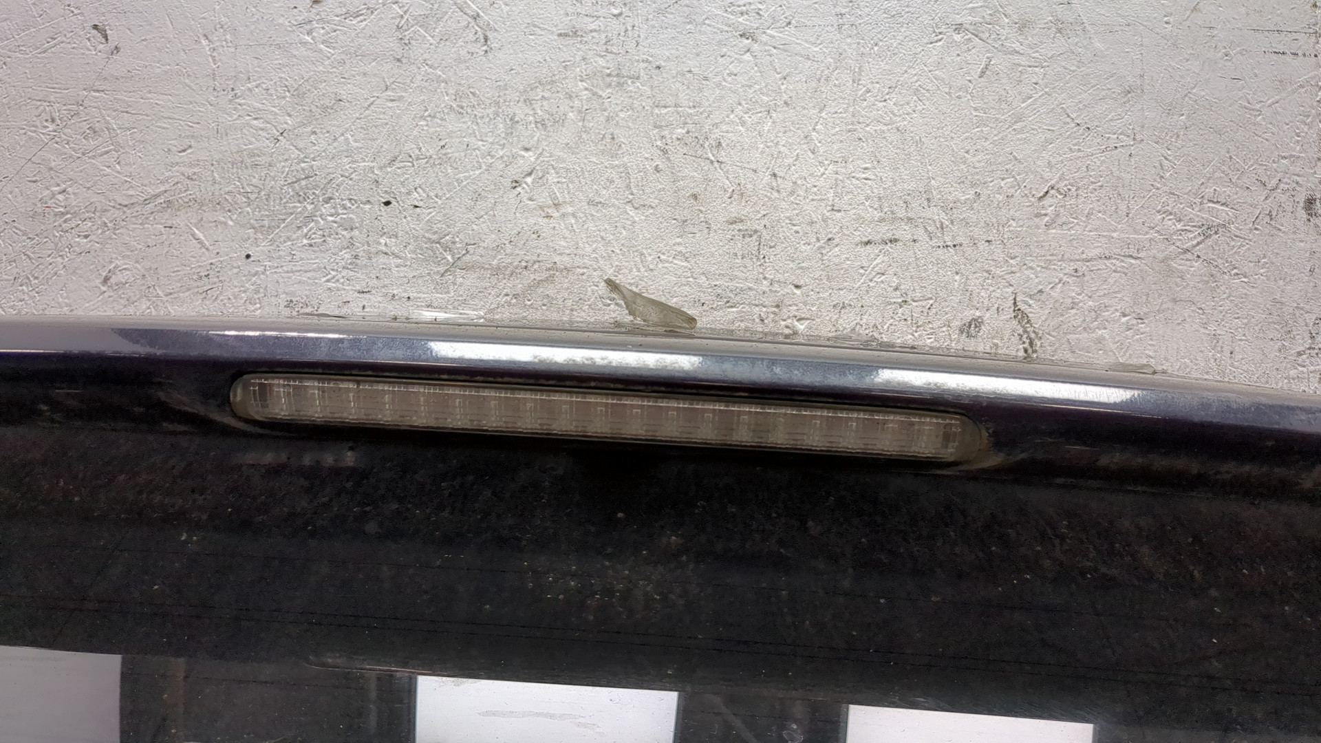 Дверь багажника