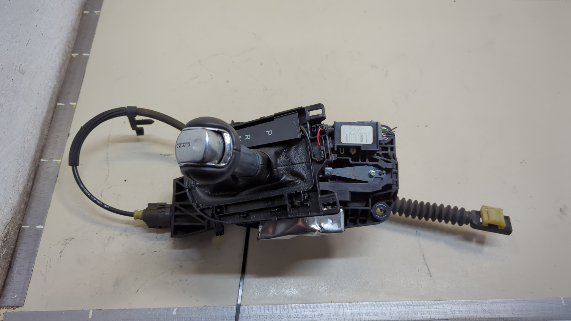 Кулиса МКПП / АКПП