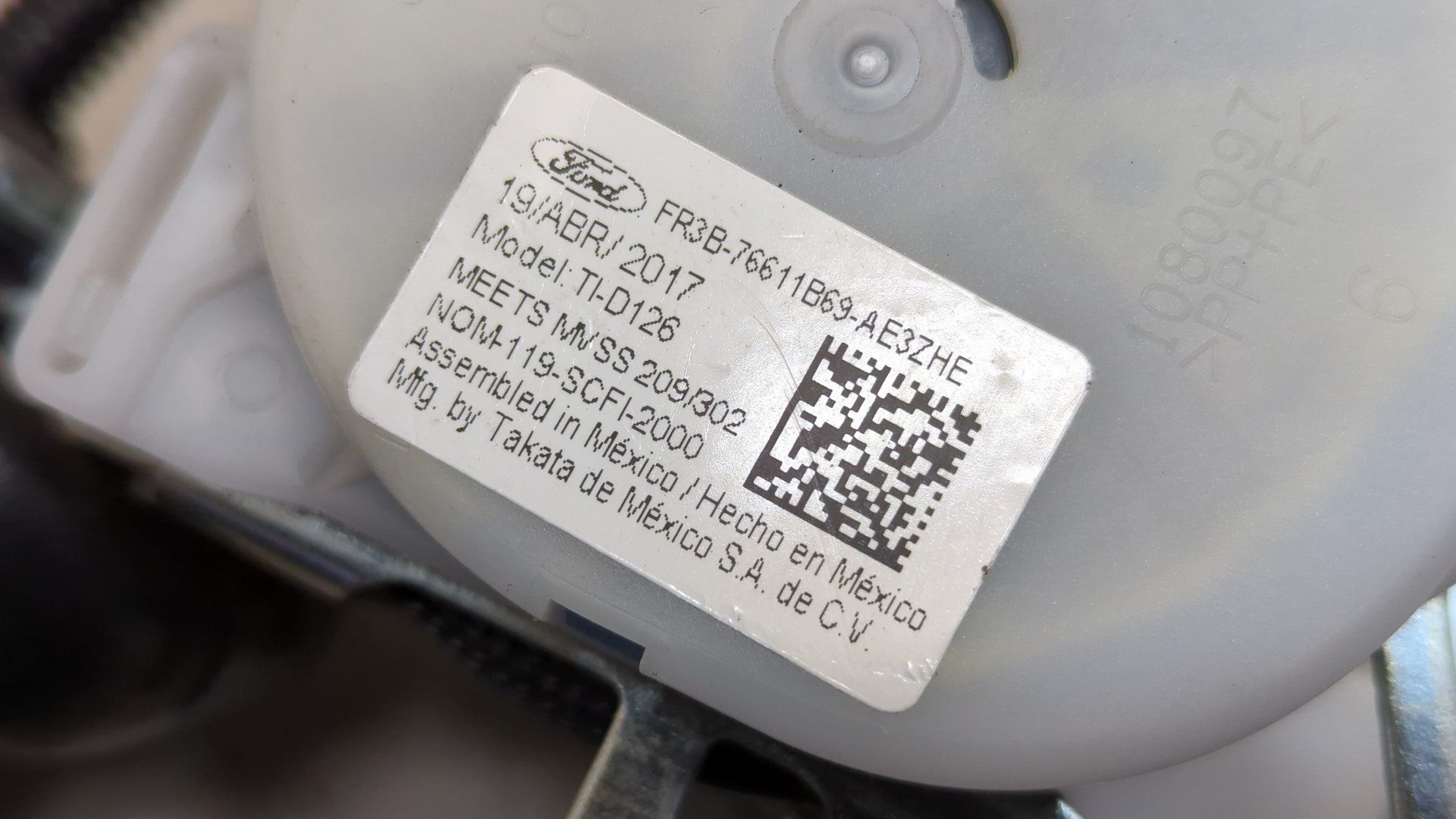 Ремень безопасности