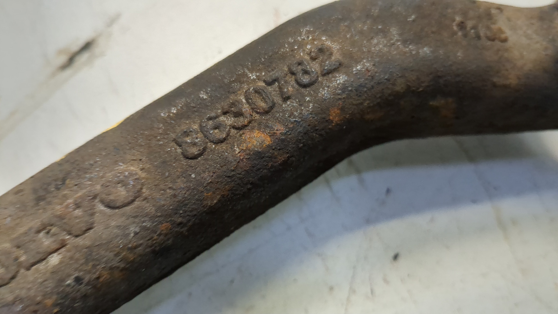 Рычаг задний левый