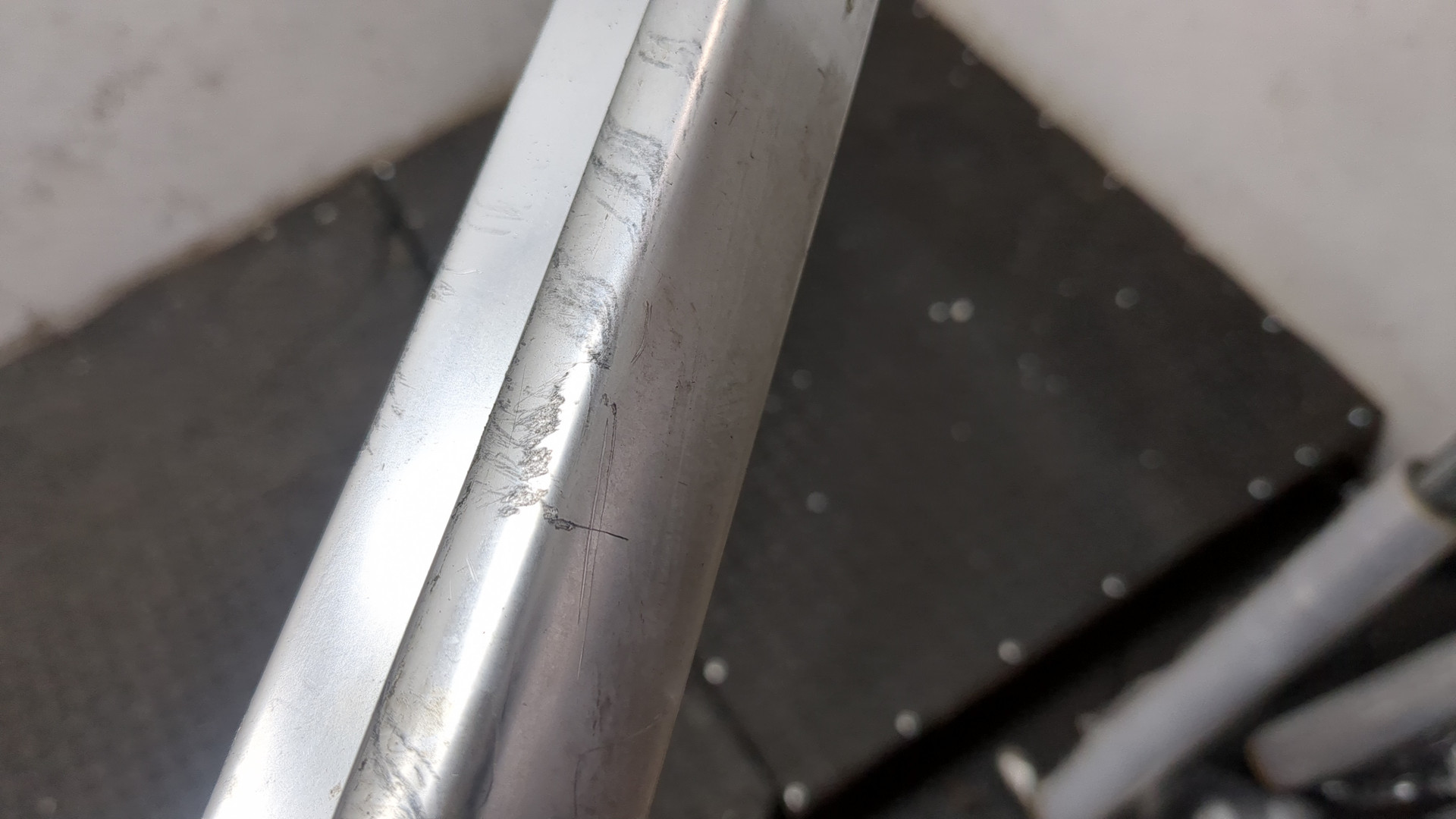 Рейлинг (релинг) правый (планка на крышу)