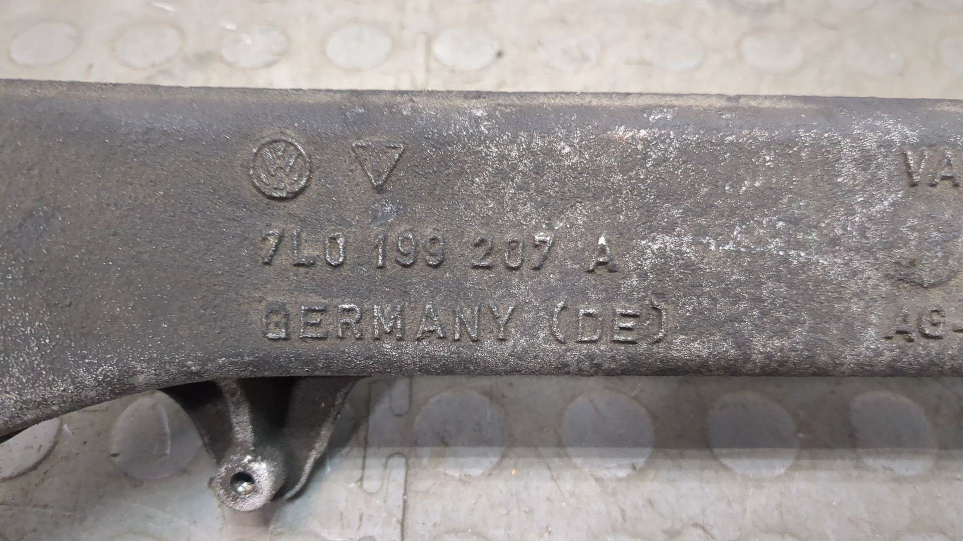 Балка подмоторная