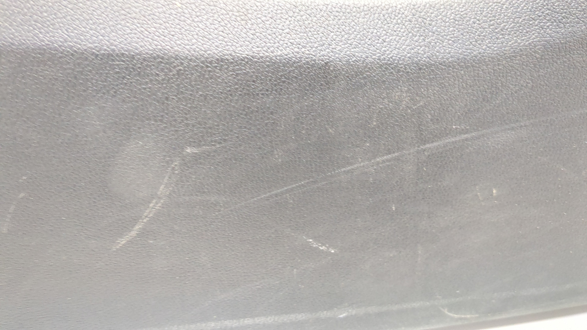 Обшивка двери передней левой