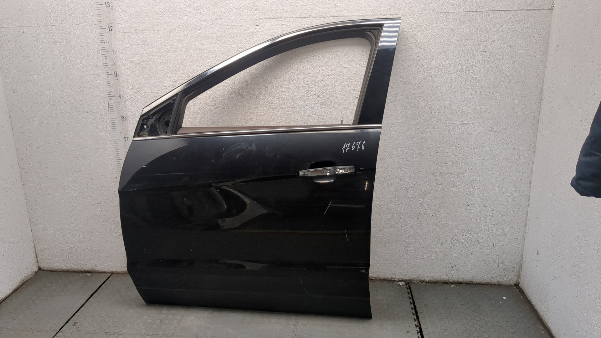 Дверь передняя левая