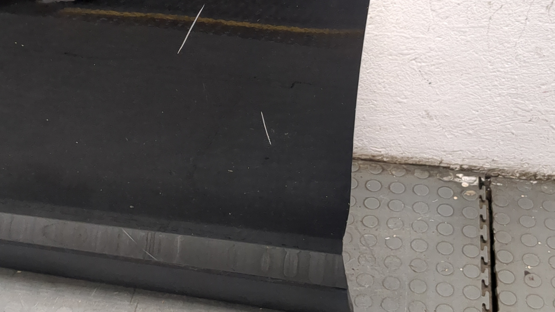 Дверь передняя левая