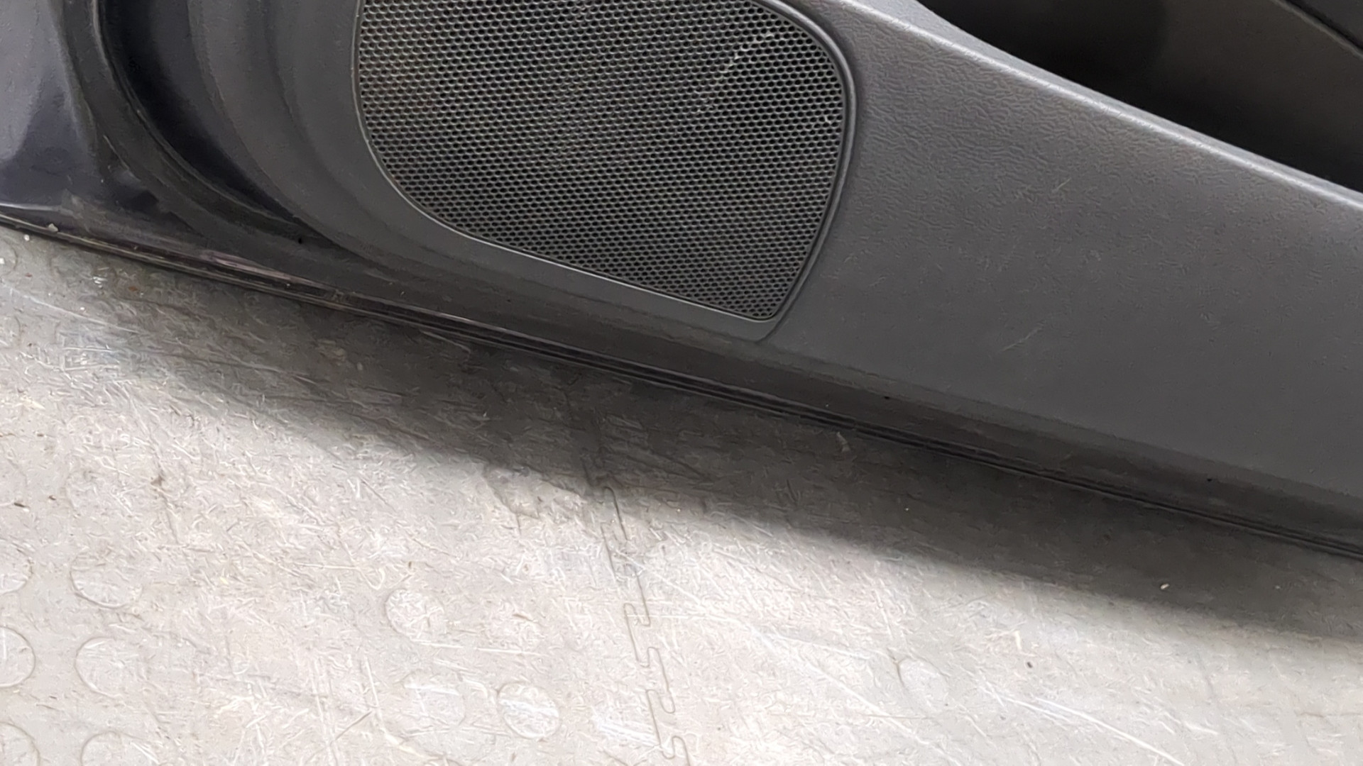 Дверь передняя правая