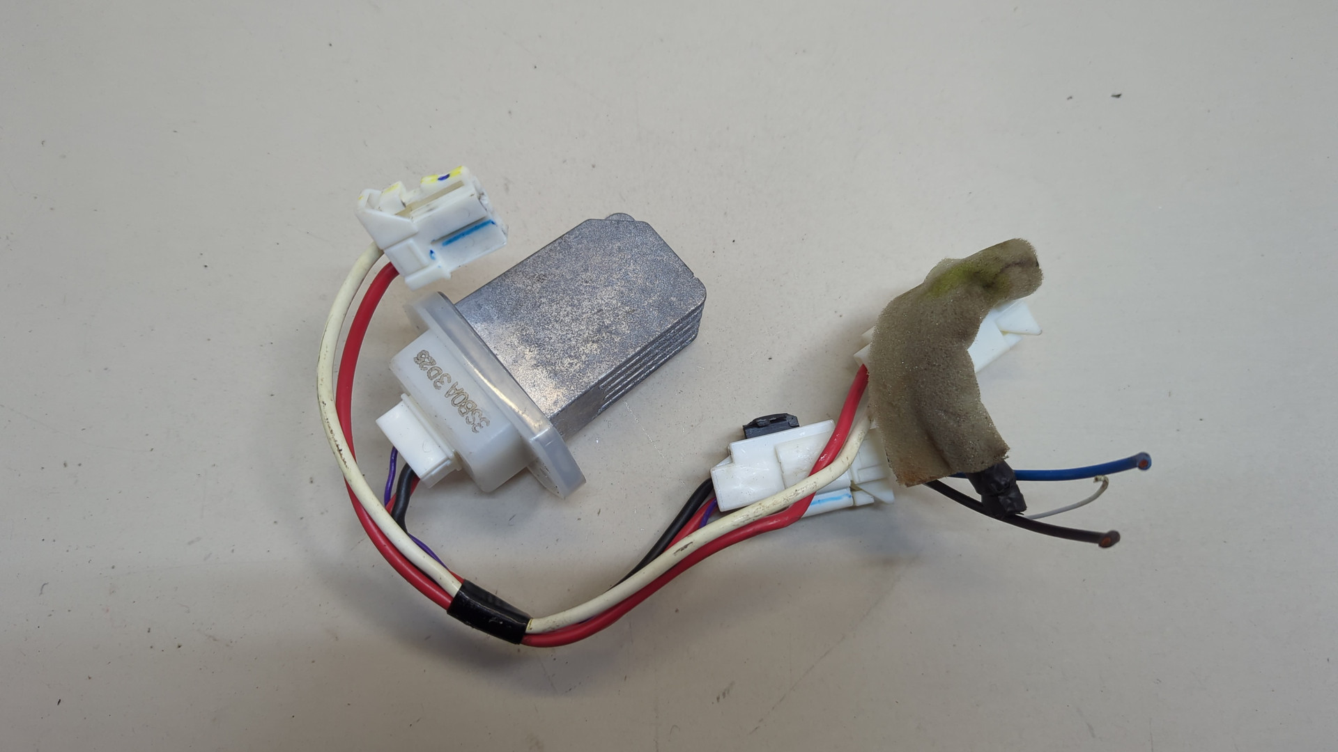 Резистор отопителя