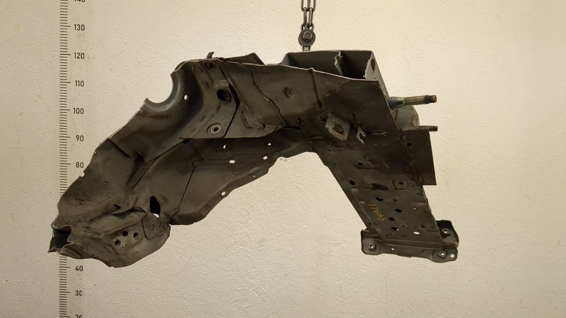 Лонжерон передний левый