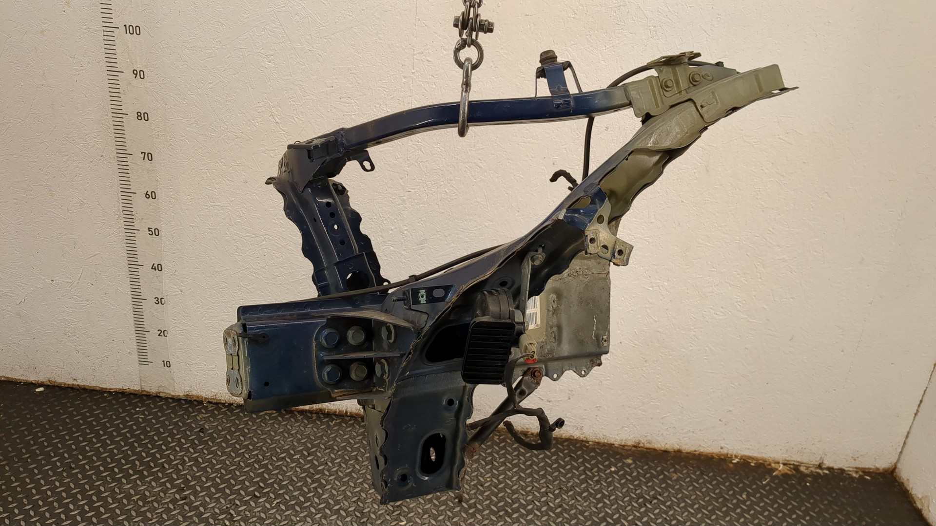 Лонжерон передний левый