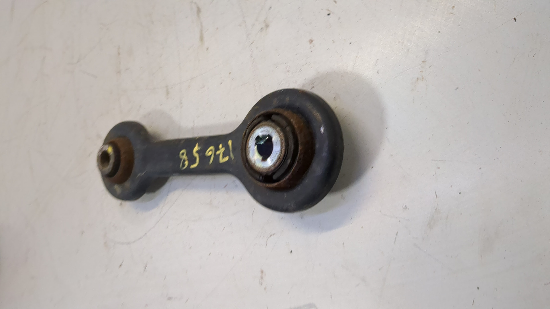 Рычаг задний