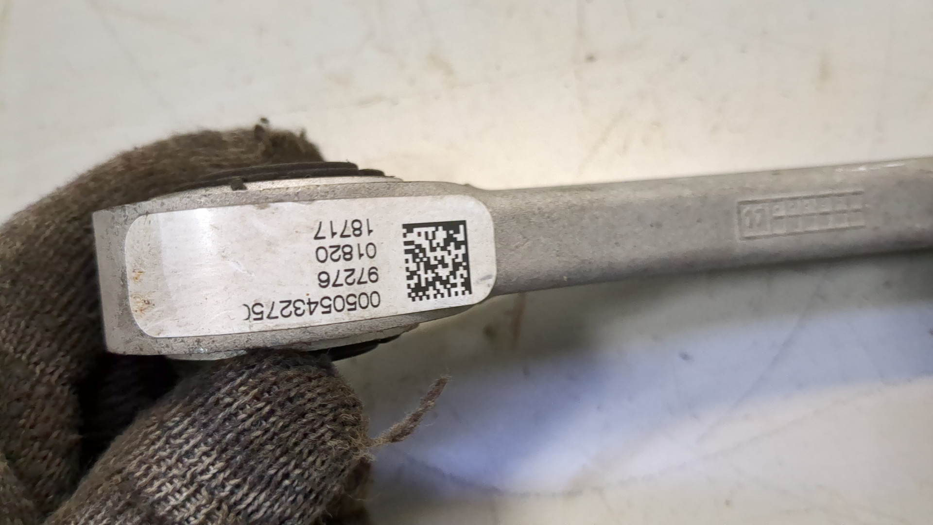 Рычаг задний