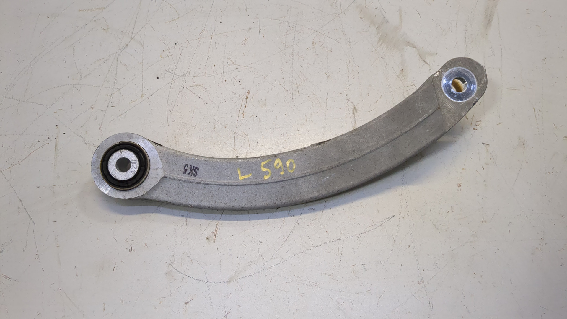 Рычаг задний