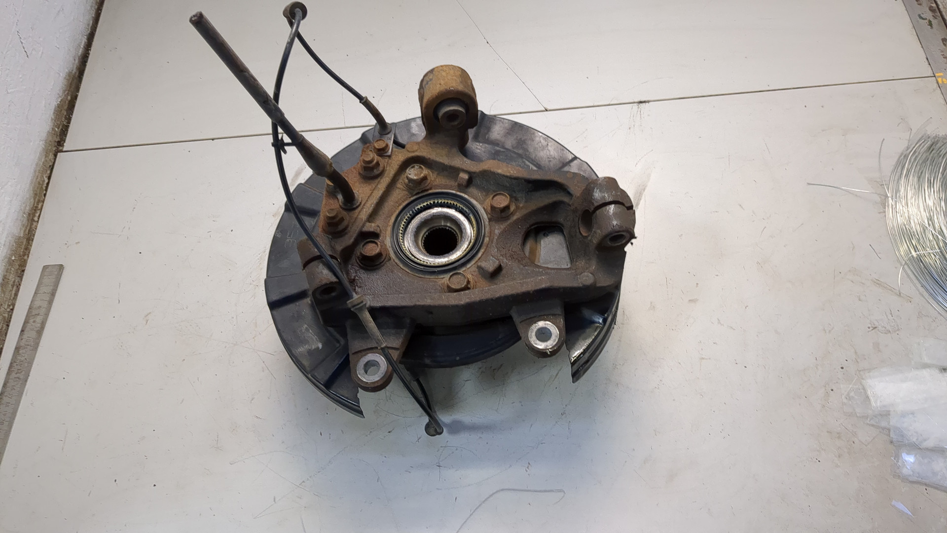 Кулак поворотный задний правый