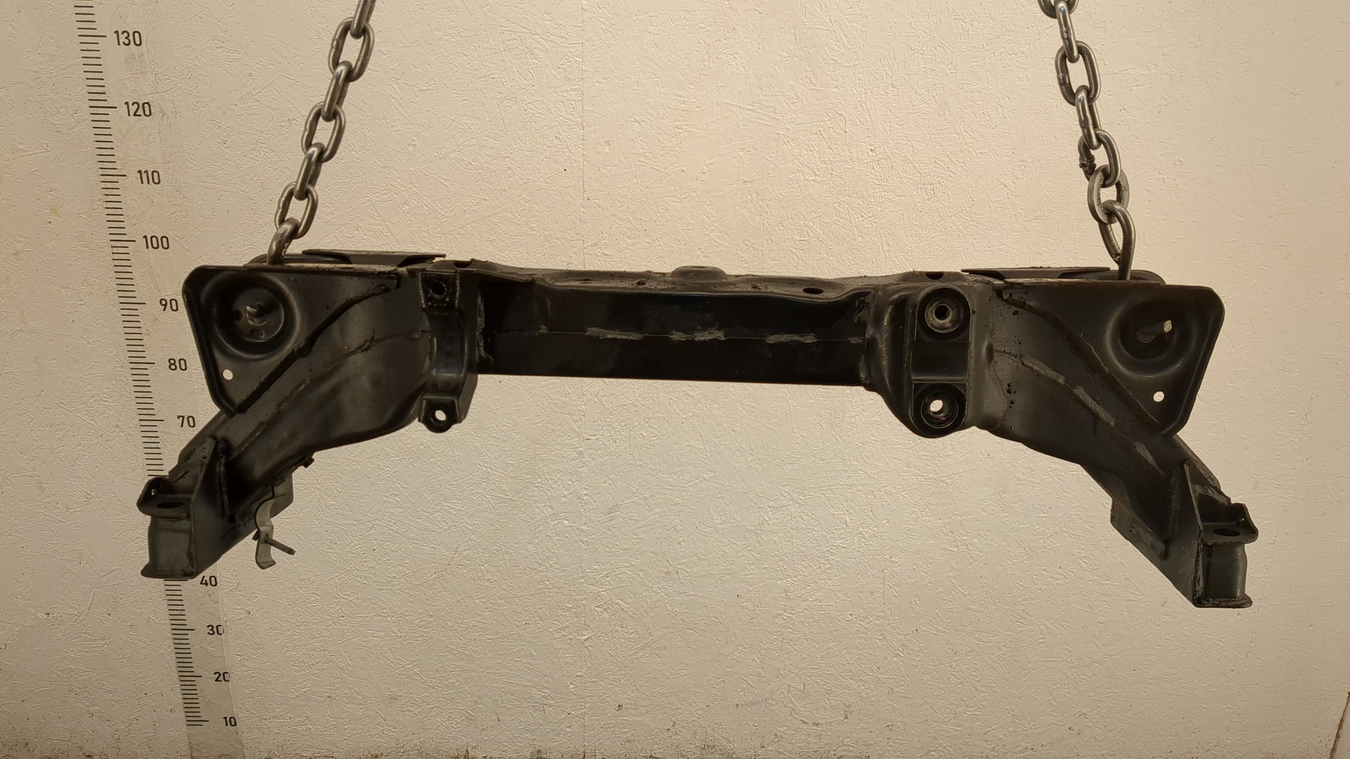 Балка подмоторная