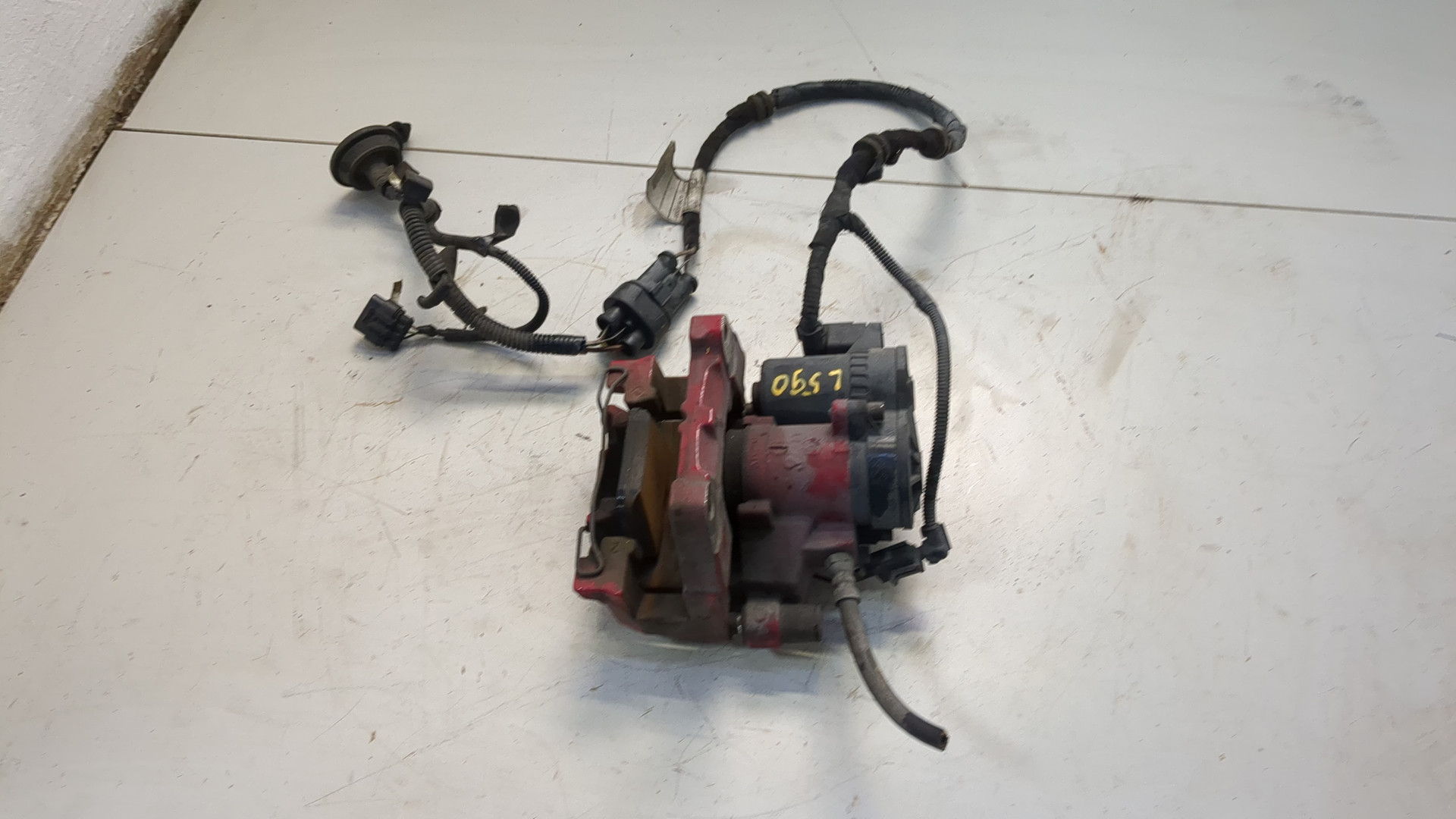 Суппорт задний правый