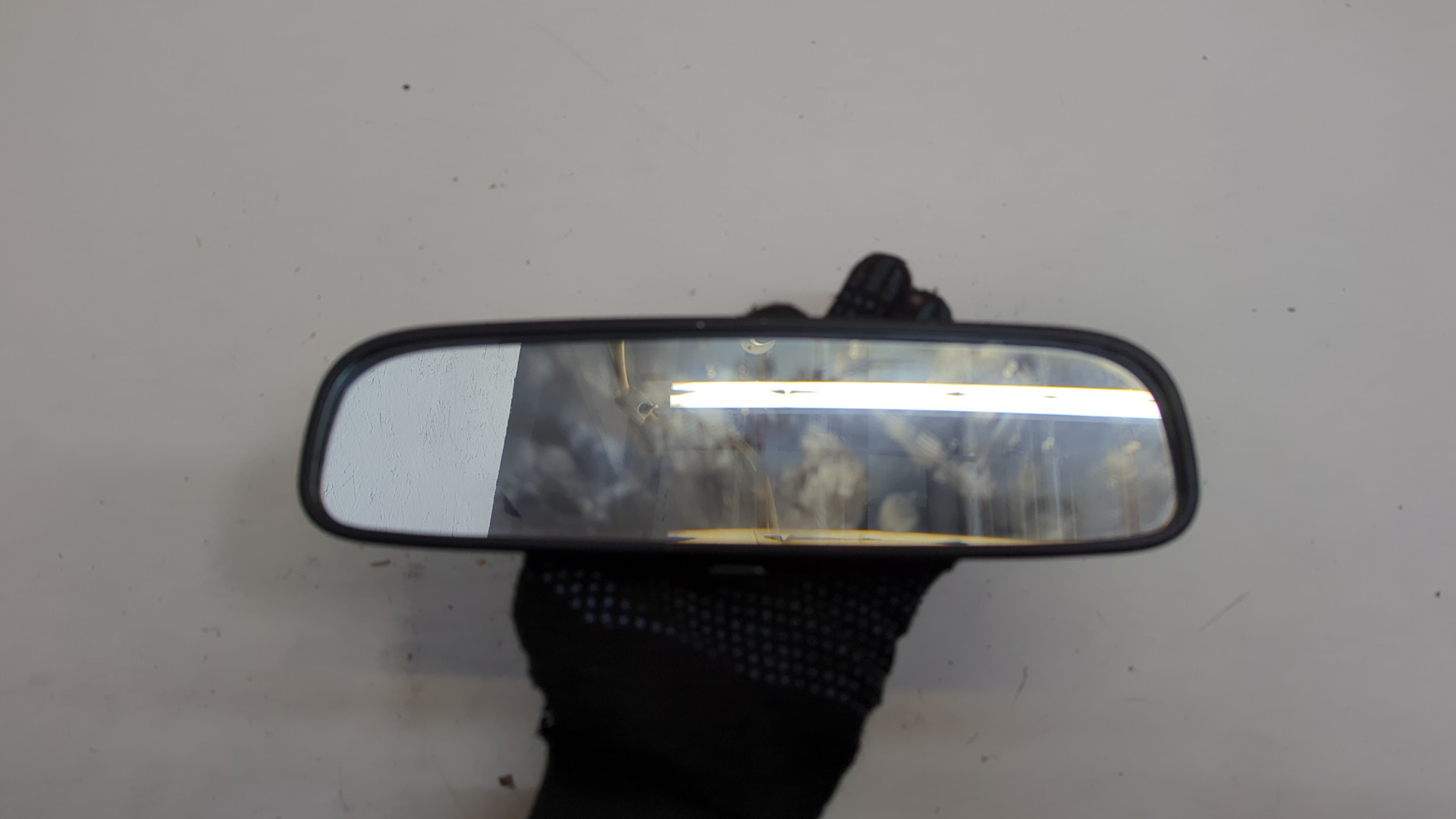 Зеркало заднего вида