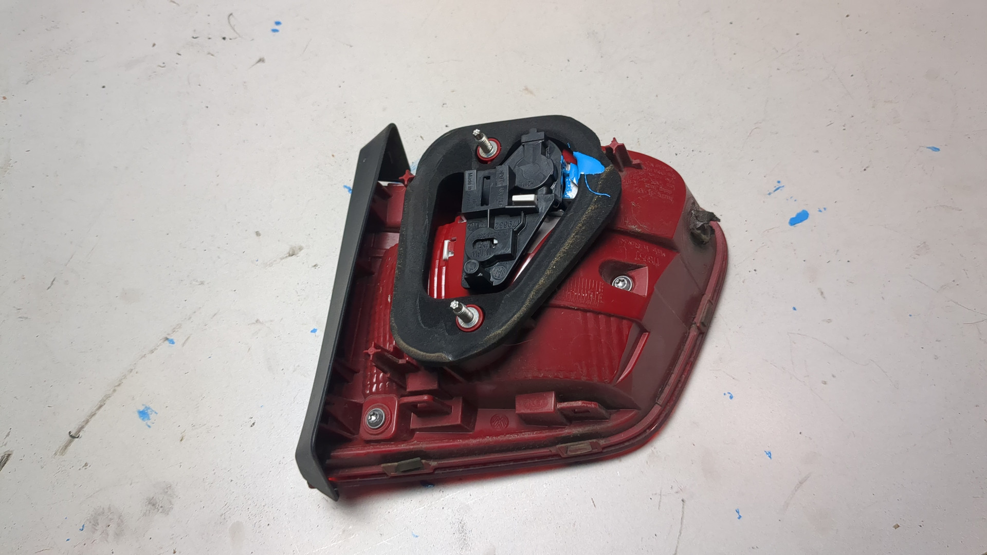 Фонарь задний внутренний правый