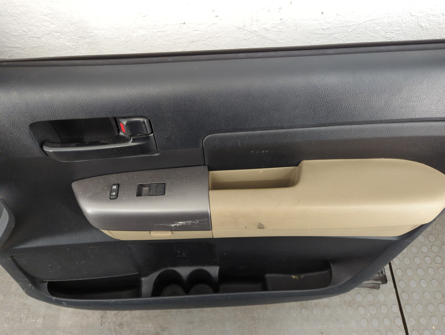 Дверь передняя правая