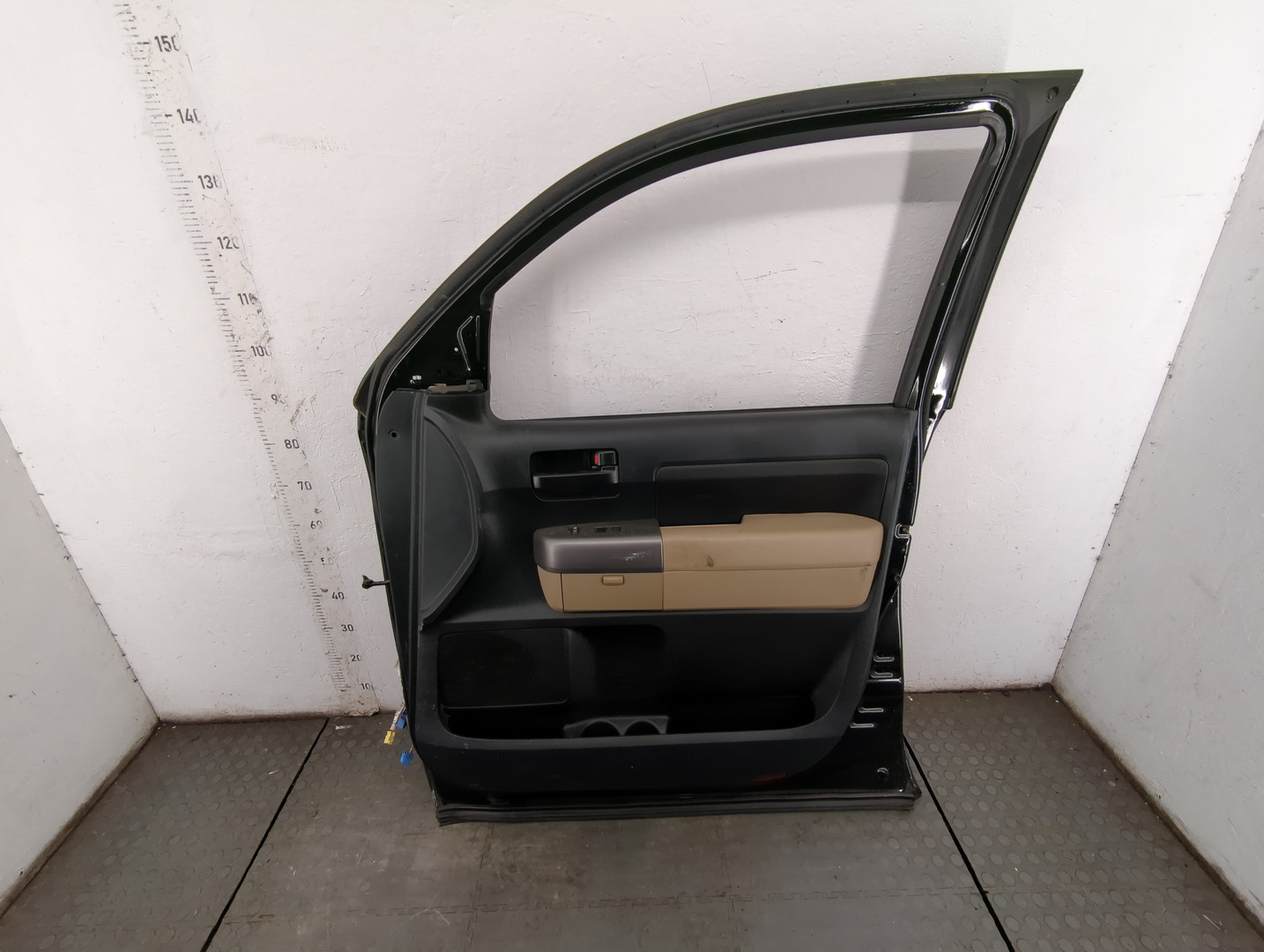 Дверь передняя правая