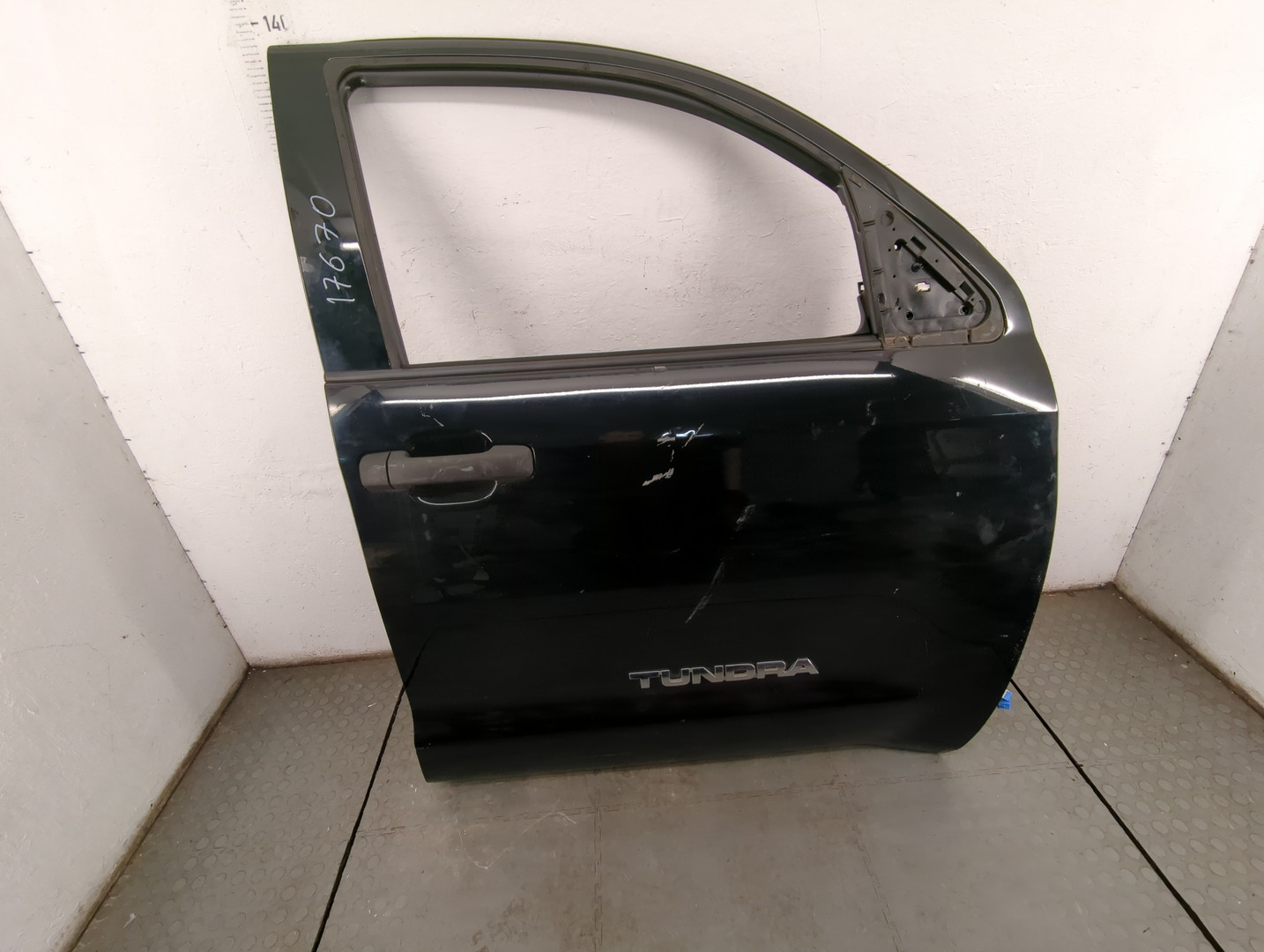 Дверь передняя правая