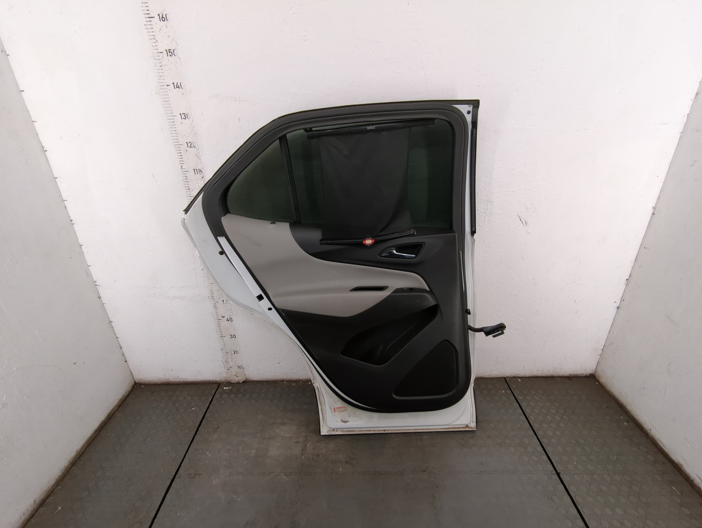 Дверь задняя левая
