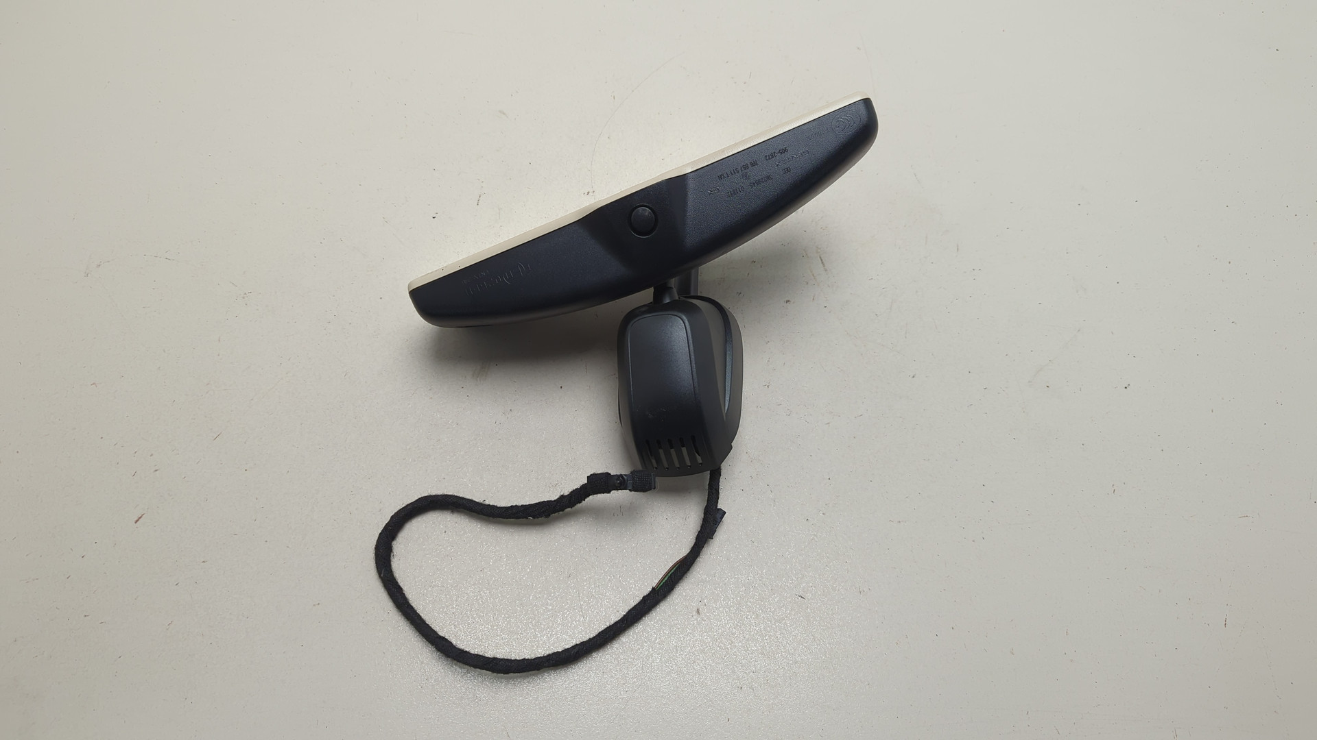 Зеркало заднего вида