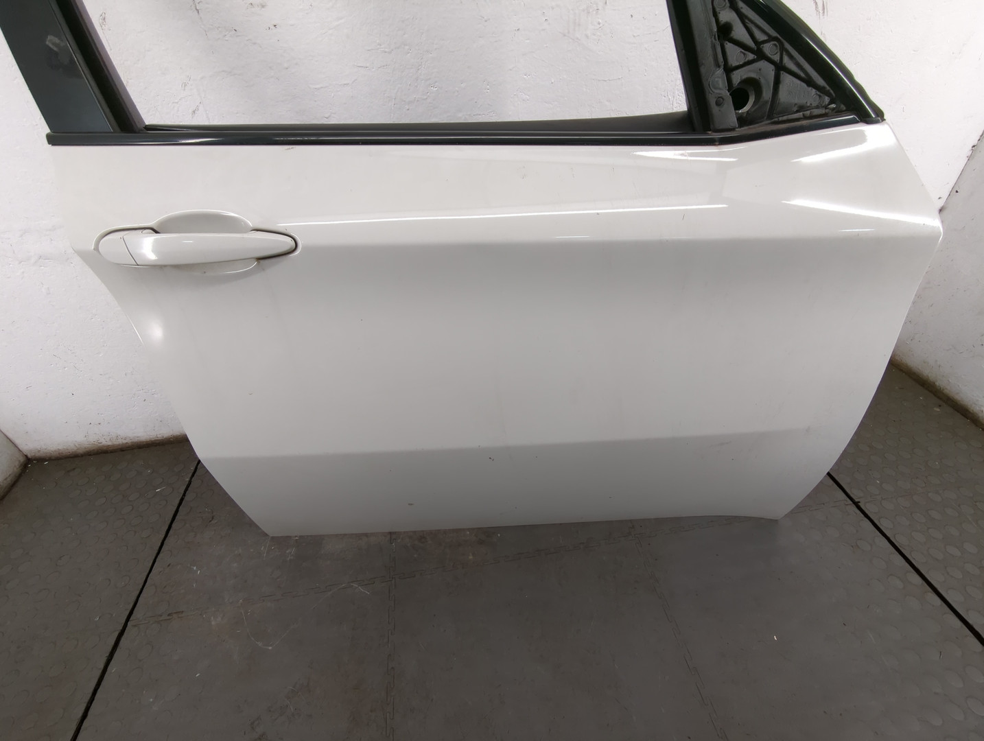 Дверь передняя правая