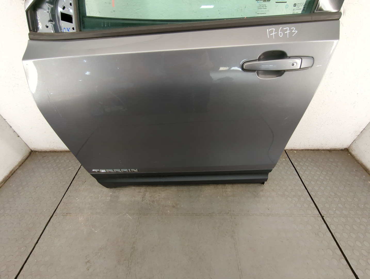 Дверь передняя левая