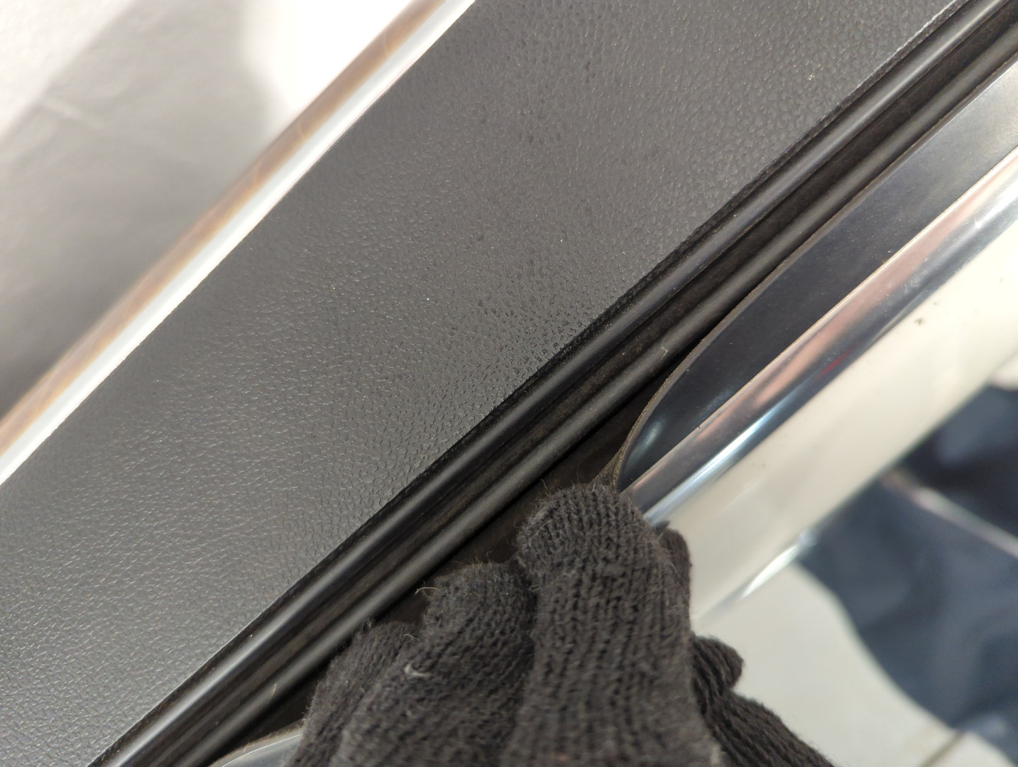 Дверь передняя левая