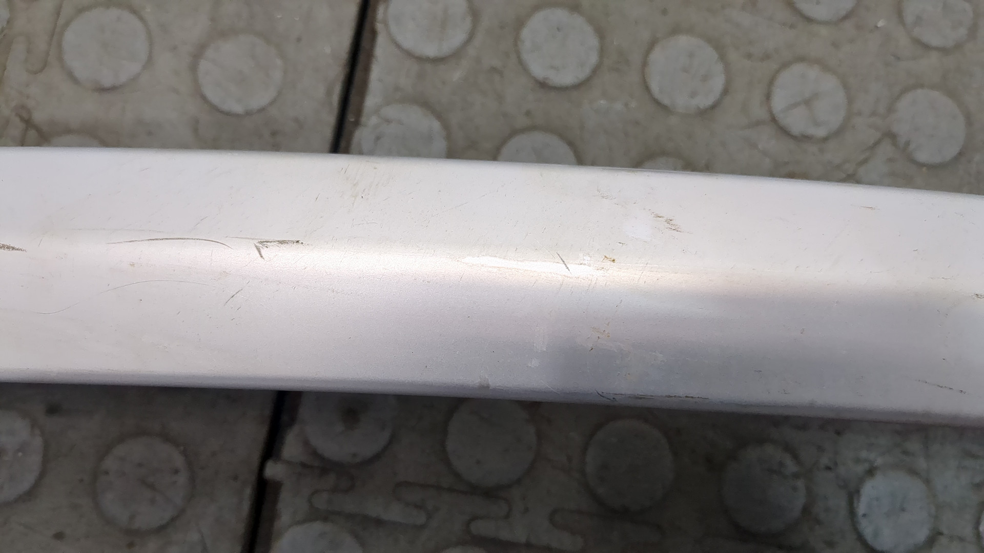 Рейлинг (релинг) левый (планка на крышу)